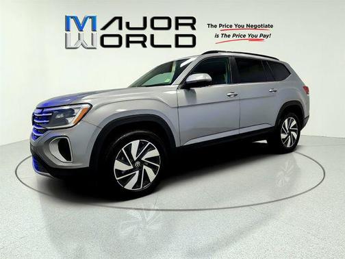 Gray 2025 Volkswagen Atlas 2.0T SE w/Technology