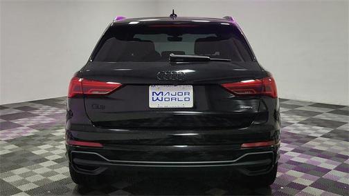 2022 Audi Q3 45 S line Premium
