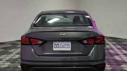 2025 Nissan Altima S FWD