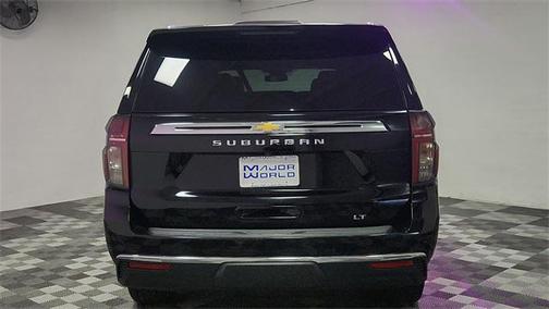 2023 Chevrolet Suburban LT