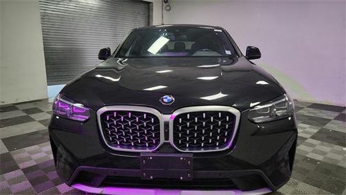 2024 BMW X4 xDrive30i
