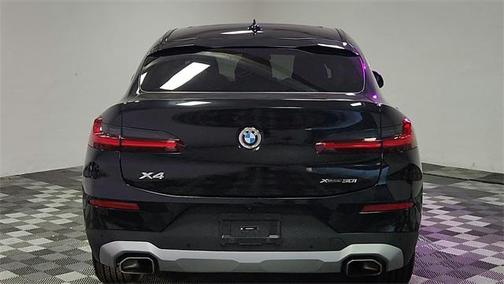 2024 BMW X4 xDrive30i