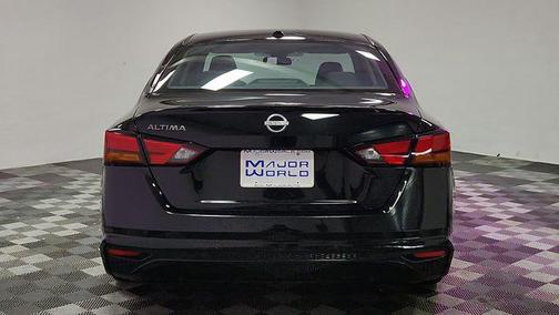 Super Black 2025 Nissan Altima 2.5 SV