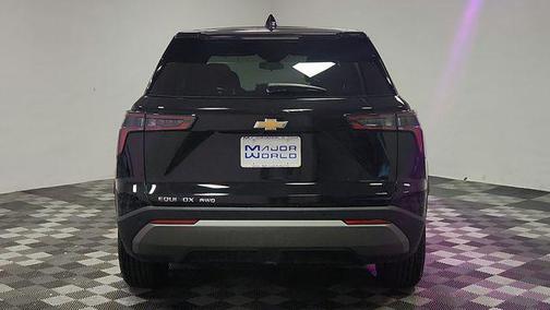 Mosaic Black Metallic 2025 Chevrolet Equinox 1LT