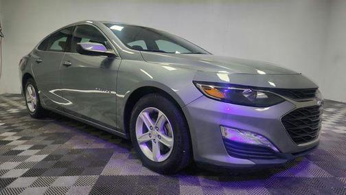 Sterling Gray Metallic 2024 Chevrolet Malibu FWD 1LT