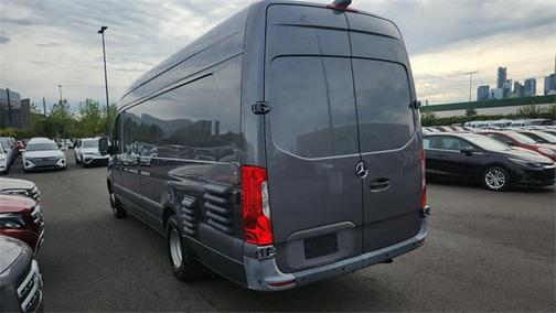 2022 Mercedes-Benz Sprinter 4500 High Roof V6