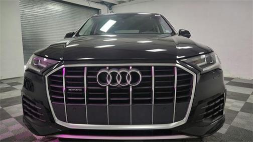 2022 Audi Q7 45 Premium