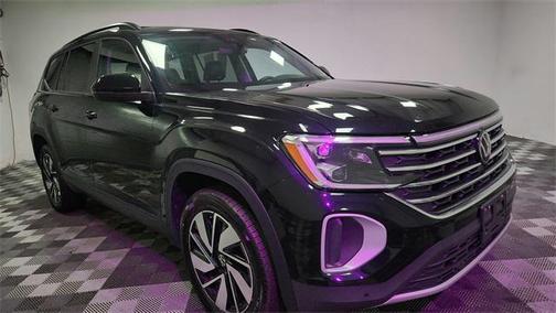 2024 Volkswagen Atlas 2.0T SE w/Technology 4MOTION