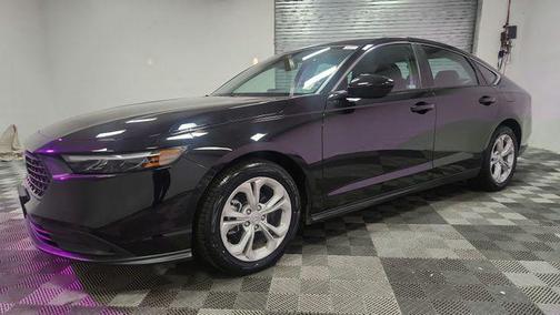 Crystal Black Pearl 2025 Honda Accord LX 1.5T