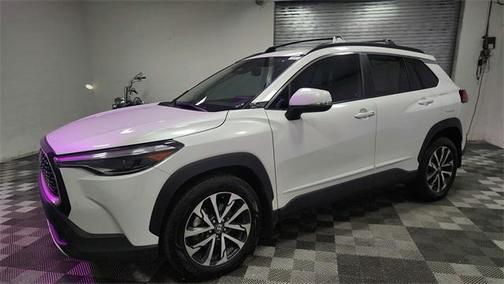 2024 Toyota Corolla Cross XLE