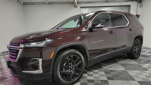 2022 Chevrolet Traverse LT Cloth