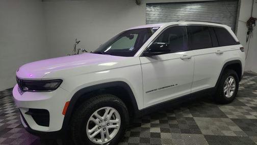 2023 Jeep Grand Cherokee Laredo