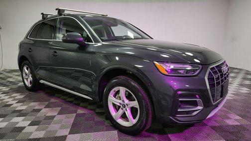 Manhattan Gray Metallic 2023 Audi Q5 40 Premium