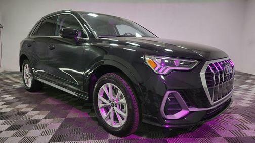 2024 Audi Q3 Premium 45 TFSI S line quattro Tiptronic