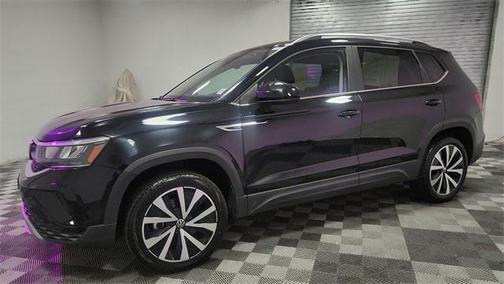 2024 Volkswagen Taos 1.5T SE