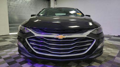 Mosaic Black Metallic 2025 Chevrolet Malibu FWD 1LT