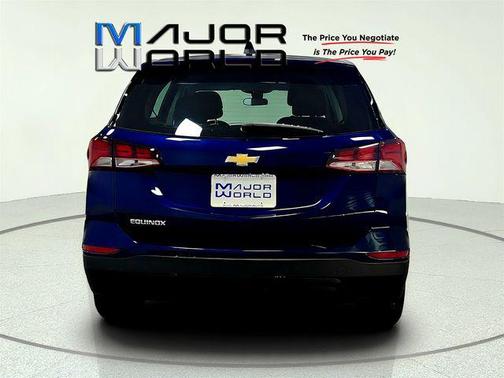 Blue Glow Metallic 2023 Chevrolet Equinox LS