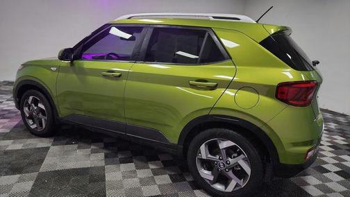 2024 Hyundai VENUE SEL