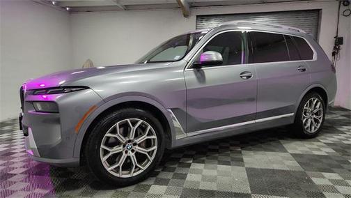 2025 BMW X7 xDrive40i