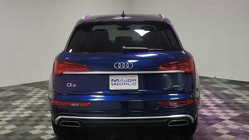 Navarra Blue Metallic 2023 Audi Q5 45 S line Premium