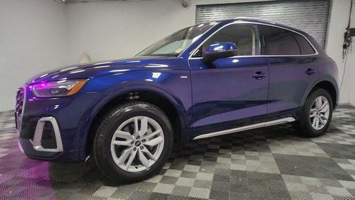 Navarra Blue Metallic 2023 Audi Q5 45 S line Premium