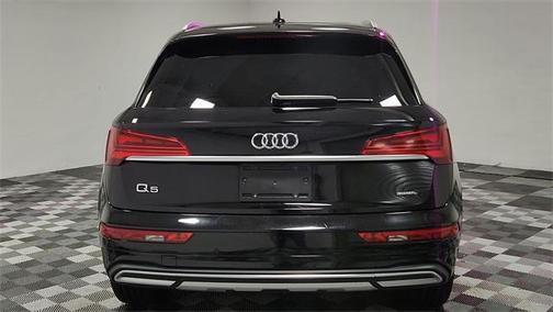 2023 Audi Q5 40 Premium