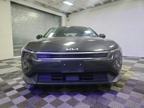 Interstellar Gray 2025 Kia K4 LXS