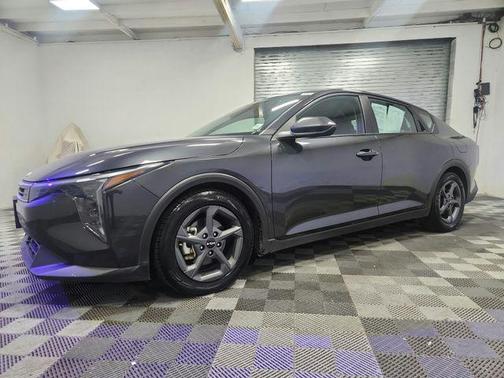 Interstellar Gray 2025 Kia K4 LXS