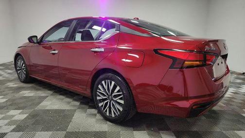 Scarlet Ember 2025 Nissan Altima 2.5 SV