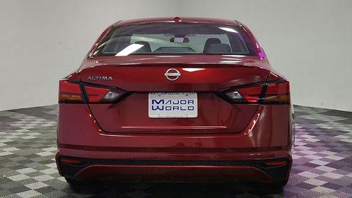 Scarlet Ember 2025 Nissan Altima 2.5 SV