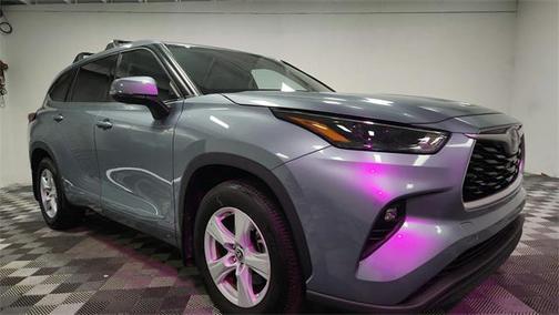 2022 Toyota Highlander LE