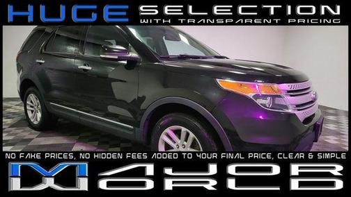TUXEDO BLACK METALLIC 2015 Ford Explorer XLT