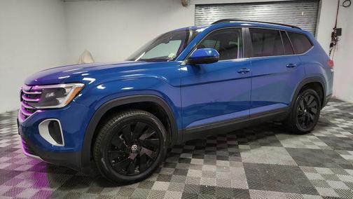 Mountain Lake Blue Metallic 2025 Volkswagen Atlas 2.0T SE w/Technology