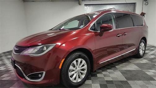 2019 Chrysler Pacifica Touring L