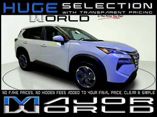 Everest White Pearl 2025 Nissan Rogue SV
