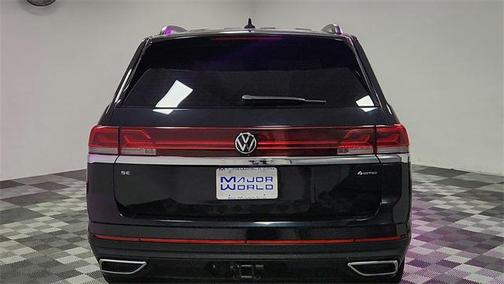 2024 Volkswagen Atlas 2.0T SE w/Technology 4MOTION