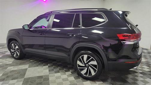 2024 Volkswagen Atlas 2.0T SE w/Technology 4MOTION