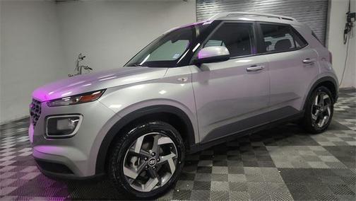 2024 Hyundai VENUE SEL