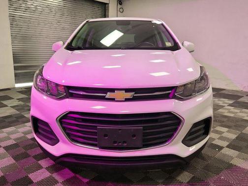 Summit White 2020 Chevrolet Trax LS