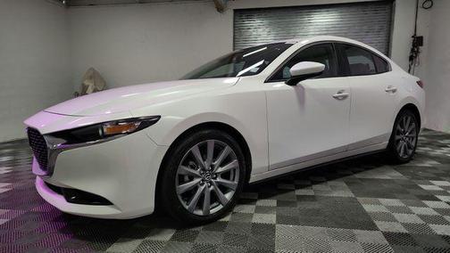 2025 Mazda Mazda3 FWD w/Preferred Package