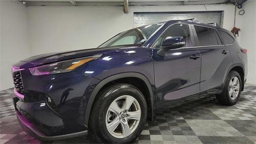 2023 Toyota Highlander LE