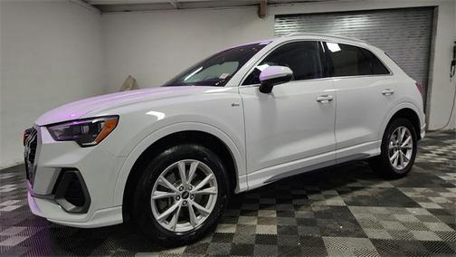2022 Audi Q3 45 S line Premium