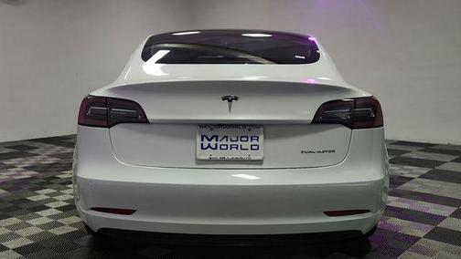 Pearl White Multi-Coat 2019 Tesla Model 3 Long Range