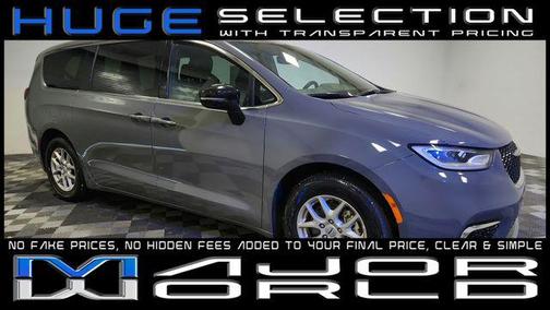 Ceramic Gray Clearcoat 2025 Chrysler Pacifica L