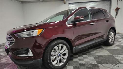 2022 Ford Edge Titanium