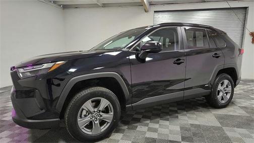 2024 Toyota RAV4 Hybrid SE
