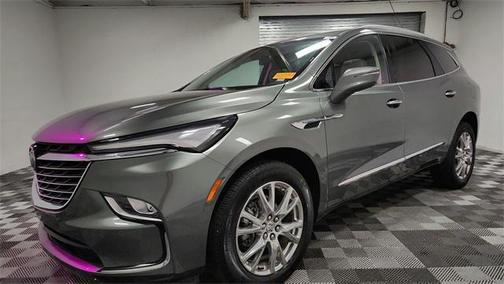 2023 Buick Enclave Essence AWD