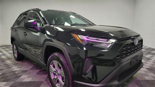 2024 Toyota RAV4 Hybrid SE