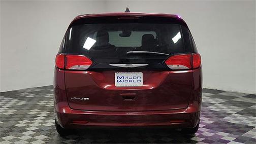 2023 Chrysler Voyager LX