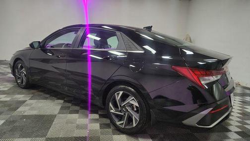 Abyss Black 2025 Hyundai ELANTRA SEL